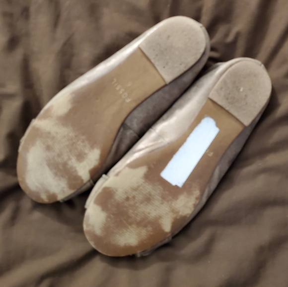 Fossil Womens Tan Buckle Toe Flats - Picture 5 of 9